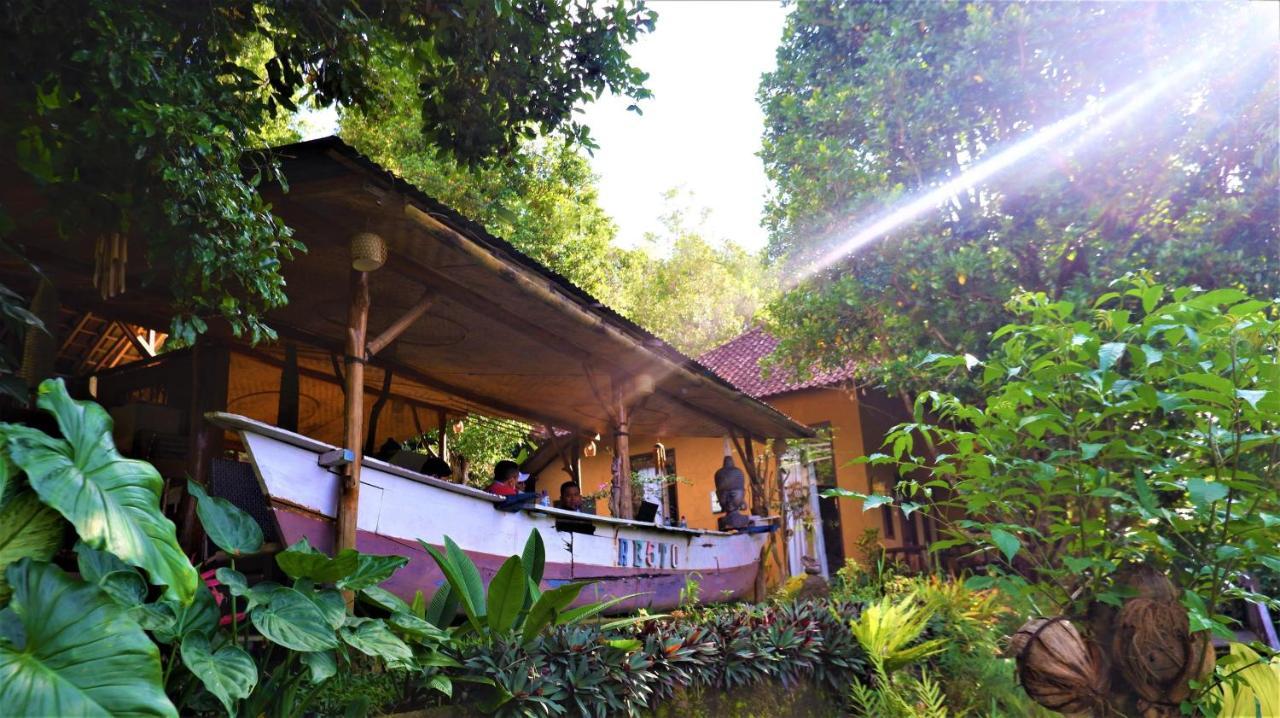 Swar Bali Lodge Munduk Eksteriør billede